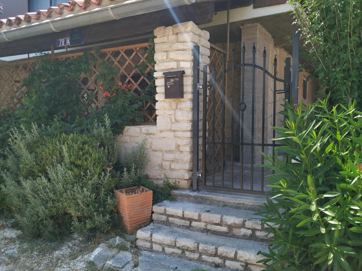Studio Apartment Posavec Premantura Zewnętrze zdjęcie